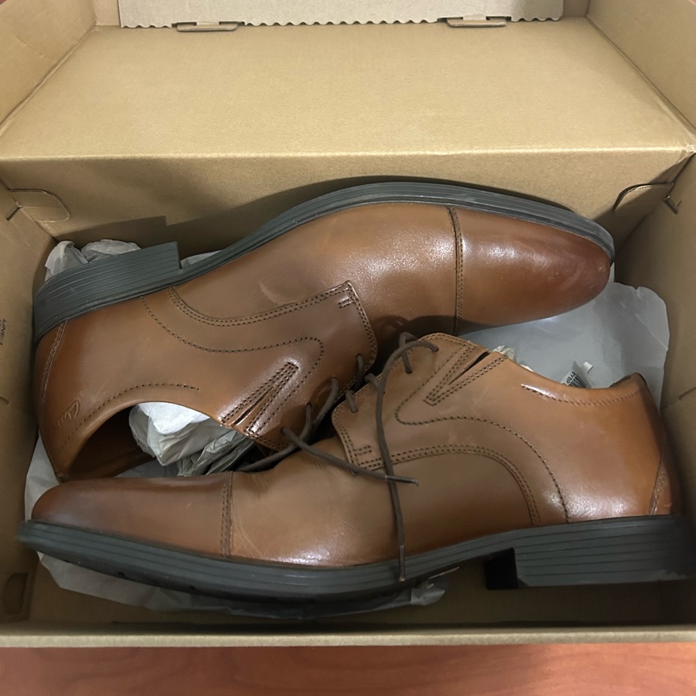 Men’s dress shoes